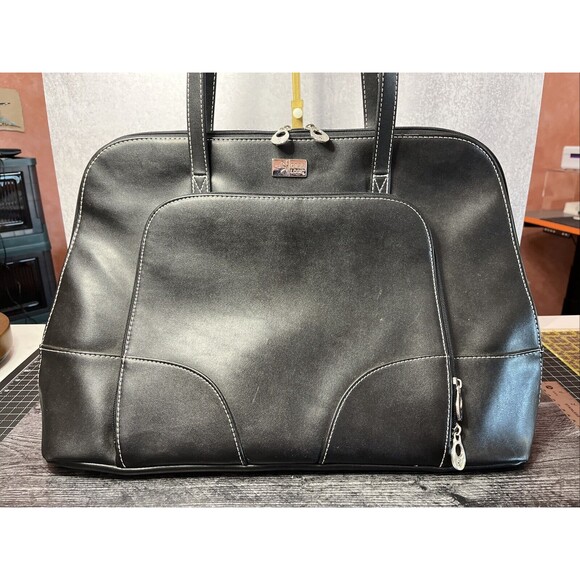 Case Logic Black Travel Tote Laptop Bag - Picture 1 of 13
